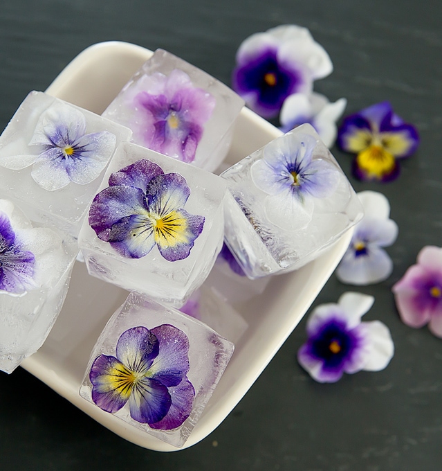 flower-ice-cubes